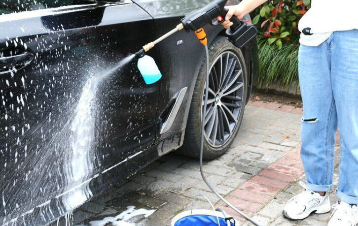 洗车一般多久洗一次最好(洗车大概多久洗一次)