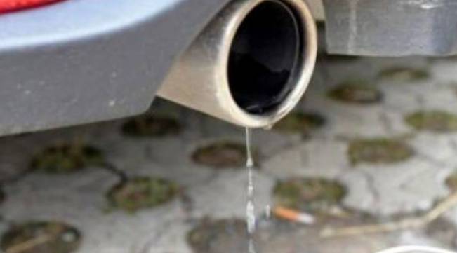 汽车排气管有水出来正常吗(汽车排气管有水排出正常吗)