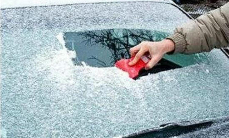 怎么防止车窗结冰(防止车窗结冰的化学涂料)