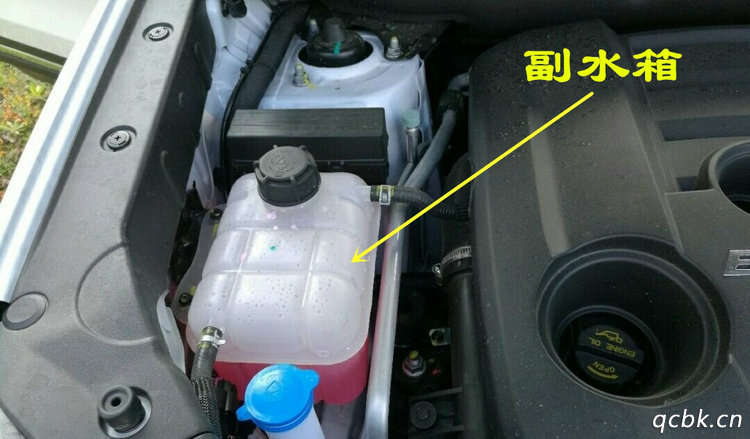 汽车水箱漏水是什么原因造成的