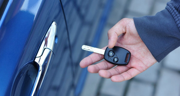 汽车遥控钥匙打不开车门是什么原因