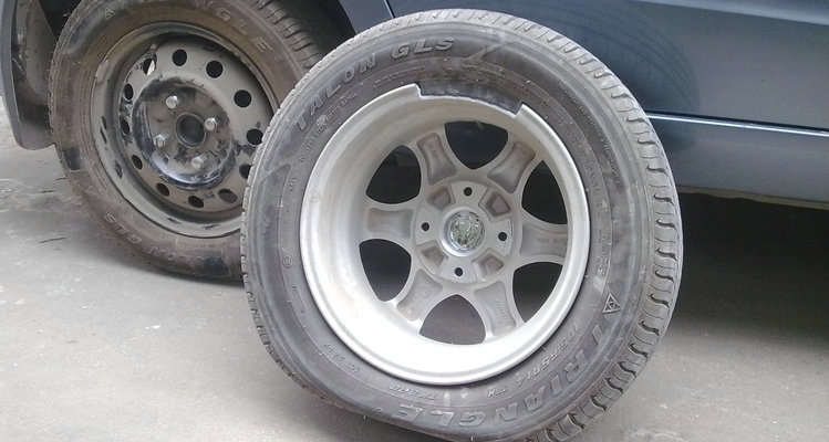 补好轮胎后有少量漏气正常吗(刚补好的轮胎为什么还有点漏气是什么原因)