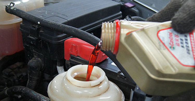 汽车助力油怎么更换 汽车助力油更换教程