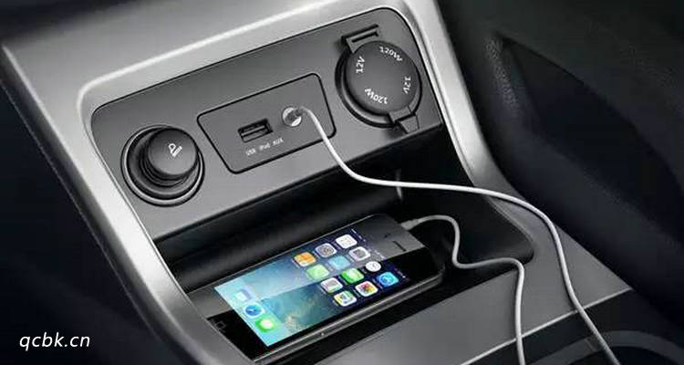 汽车上usb是充电的还是插u盘的(汽车上usb是充电的还是插u盘的啊)