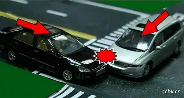 车辆发生碰撞怎么处理