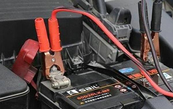 汽车电池亏电了必须换电瓶吗(原地热车30分钟可以充满电吗)