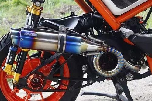 摩托车排气管用的是什么材质(摩托车排气管冒烟是什么原因)
