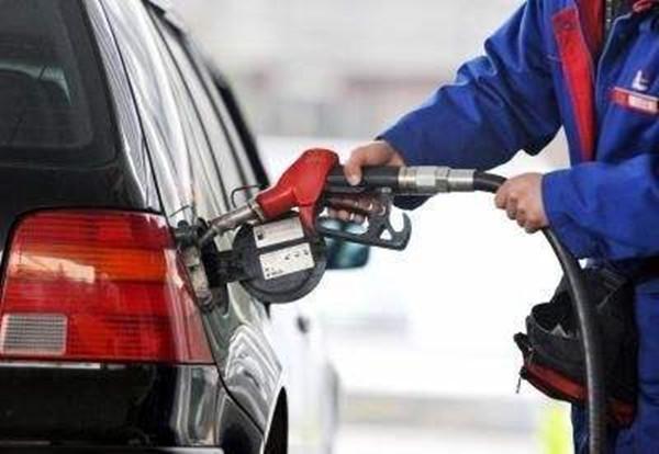 小车最近为什么费油 车子越来越费油怎么回事？