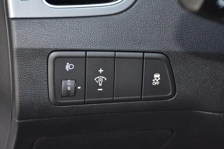 朗动这个按键DUAL是做什么用 朗动汽车各个按钮的功能