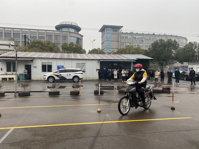 南京摩托车有什么新的政策(南京摩托车驾照怎么考)