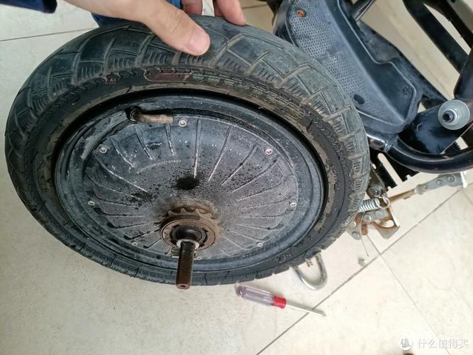 怎么修理车胎(电动车车胎爆了怎么修理)