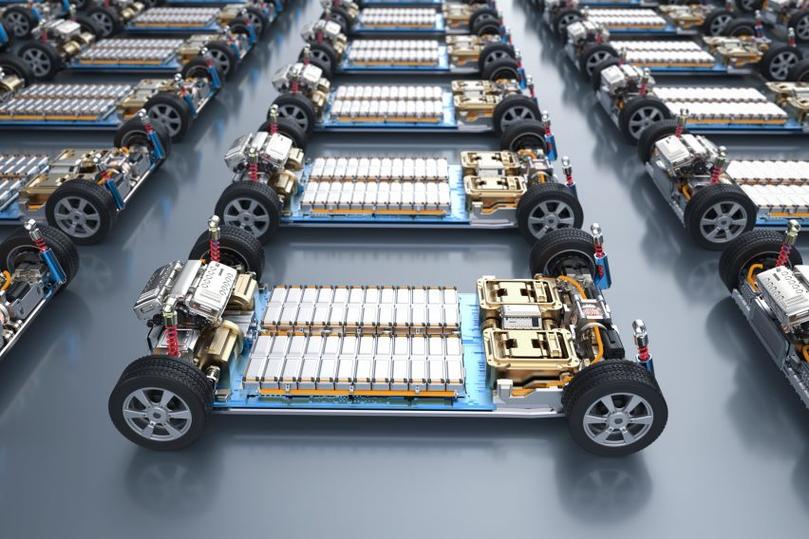 新能源车为什么两块电瓶 电动汽车两块电池