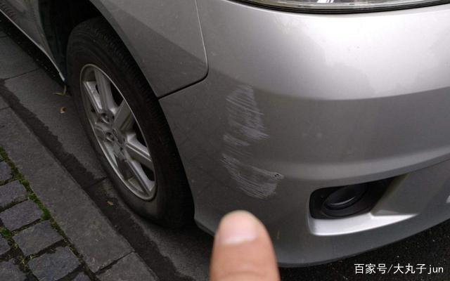 为什么汽车漆会被泥土咬坏 为什么汽车漆容易被碰掉
