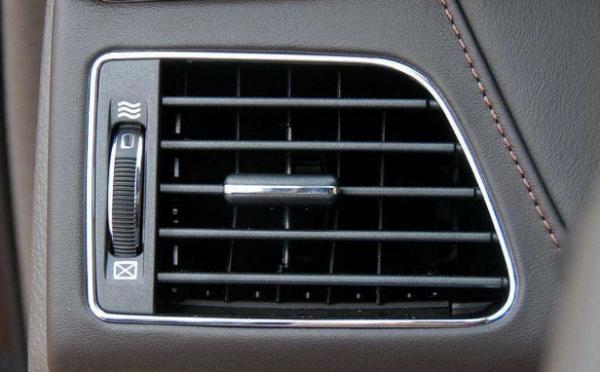 车上空调为什么一边热一边冷 车空调为何一边热一边冷