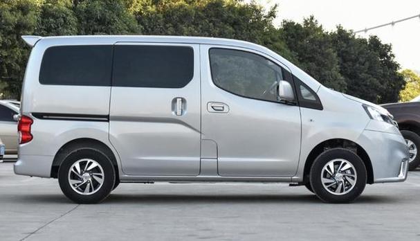 nv200为什么不制造五座车 nv200有五座的吗