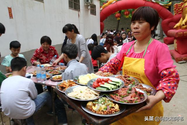 农村结婚祝福顺口溜，农村结婚装箱顺口溜