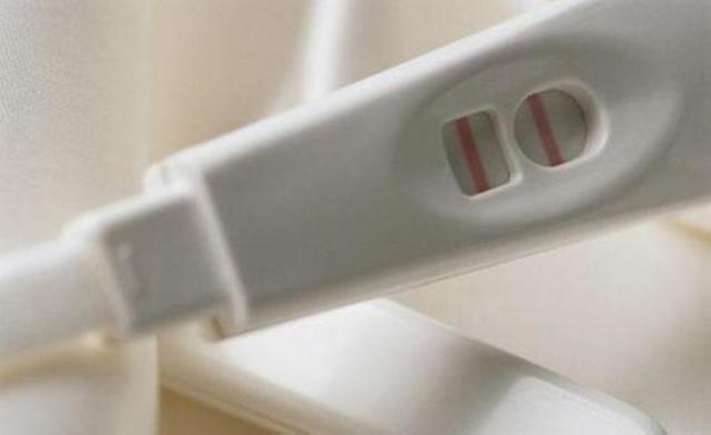 早孕试纸看男女第二道，生男孩的验孕棒图片