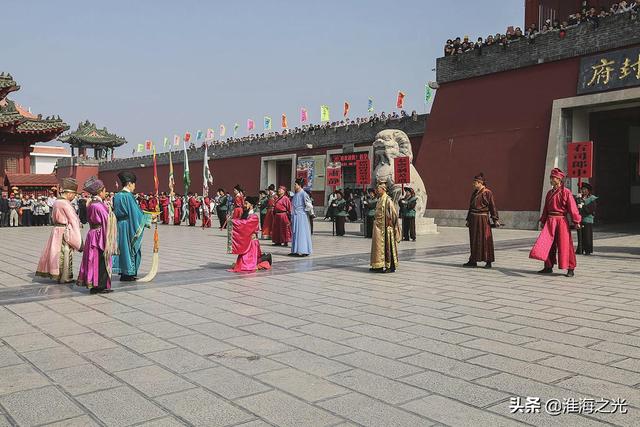 属龙35岁是什么命，76年龙女出轨的下场