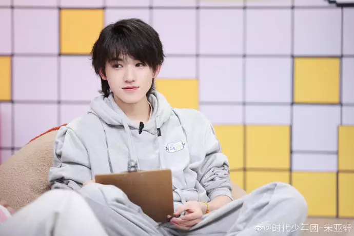 4、TFBOYS、时代少年团之后，李飞还有哪些牌可以打？