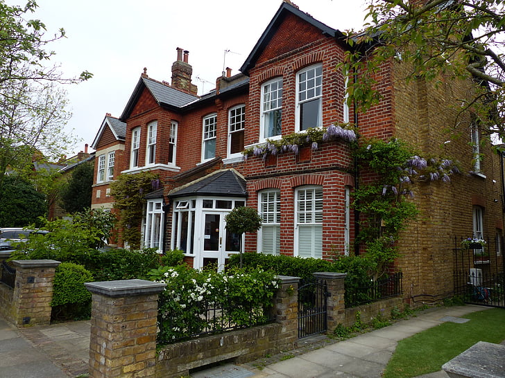 english-house-victorian-house-architecture-street-preview.jpg
