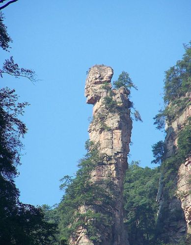 张家界70岁老人怎么旅游