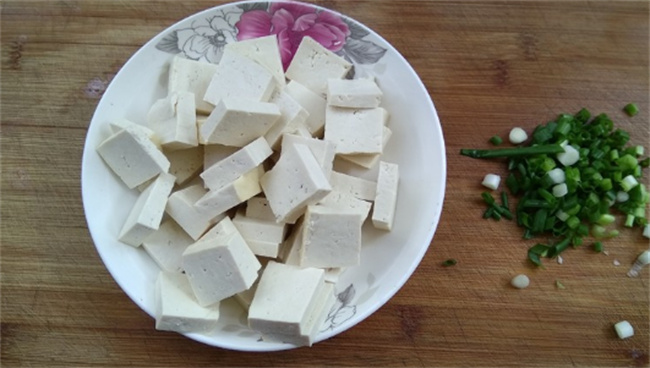四川美食麻婆豆腐的做法(麻婆豆腐的家常做法四川)